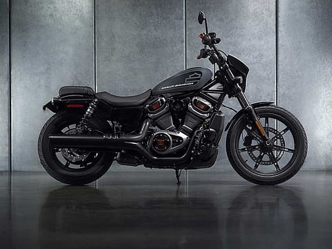 The powertrain is a liquid-cooled, 60-degree V-twin with a torque band that keeps flat across the power band.