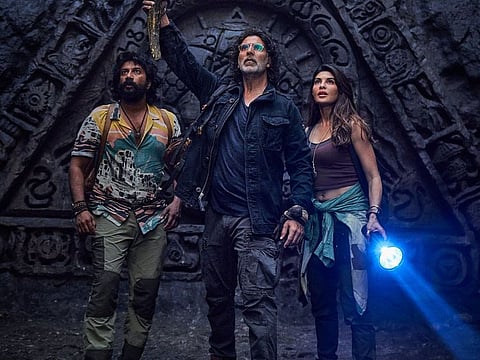 Satya Dev, Akshay Kumar and Jacqueline Fernandez in 'Ram Setu'