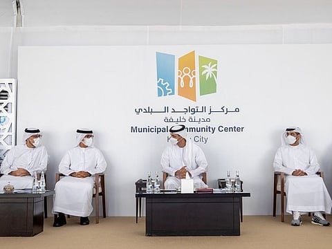 Sheikh Hazza bin Zayed Al Nahyan (third from left) during the visit