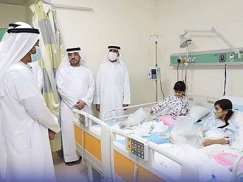 The injured students are visited by the officials.