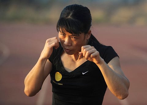 Former world champion Mary Kom has been ruled out of the Commonwealth Games later this year due to a knee injury.