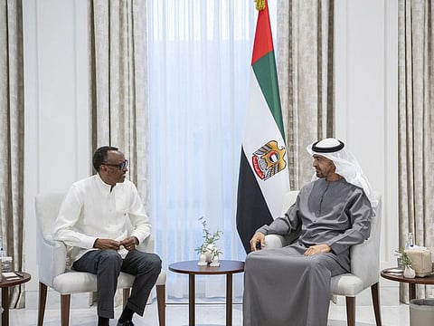 President His Highness Sheikh Mohamed bin Zayed Al Nahyan with Rwandan President Paul Kagame.
