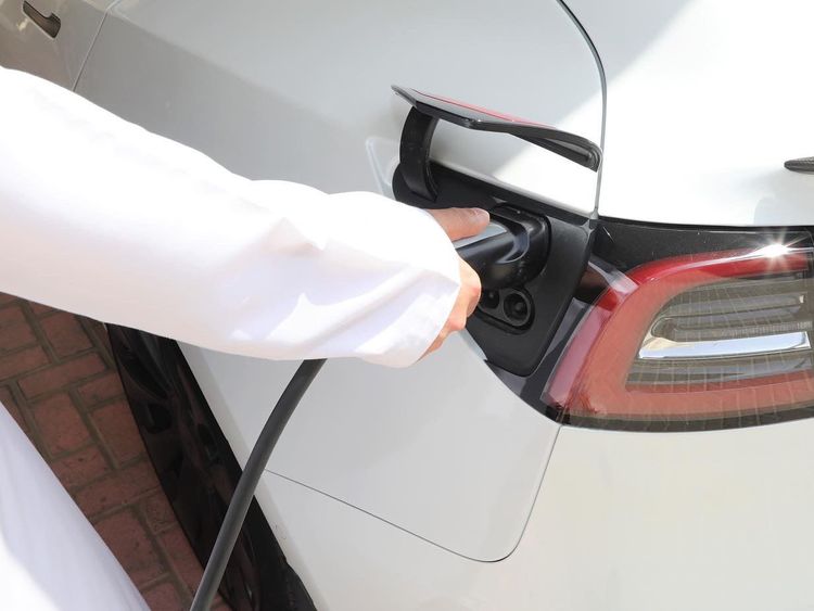 Keeping fingers away from vehicle’s loading link when plugging in the charging cord is among the safety tips