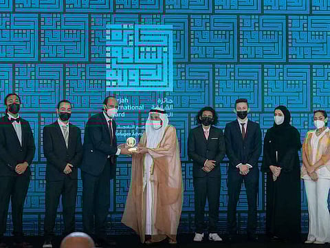 His Highness Dr Sheikh Sultan bin Muhammad Al Qasimi presents the Sharjah International Award for Refugee Advocacy and Support at the House of Wisdom in Sharjah today.