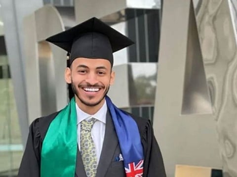 As the first responder, Al Enazi gave her first aid, and succeeded in stopping the bleeding. He tried to wake her up and talked to her and her grandson who was accompanying her reassuring them before the arrival of an ambulance.