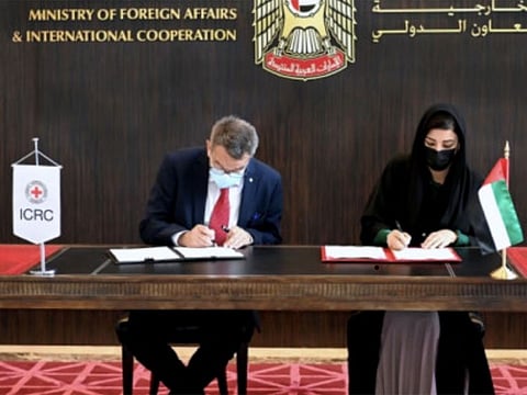 The agreement was signed by Reem Ebrahim Al Hashemi, Minister of State for International Cooperation, and Peter Maurer, president of the committee.