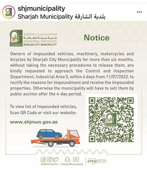 The public notification issued by Sharjah City Municipality regarding impounded vehicles.