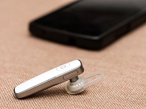 A good Bluetooth headset should be comfortable, have excellent audio quality and noise cancellation, and pair up with your Bluetooth devices seamlessly.