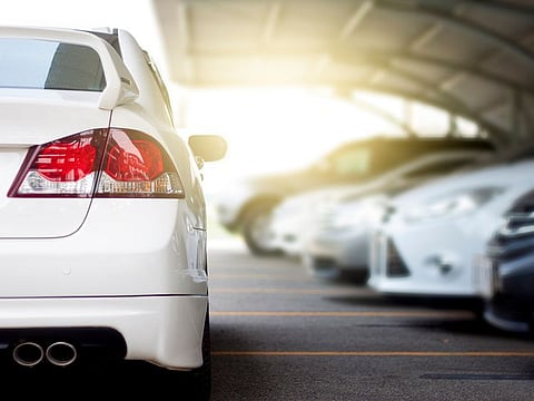 After you report the vehicle blocking your exit, the police will notify the vehicle owner via SMS that their car is parked illegally and must immediately be removed. Picture used for illustrative purposes