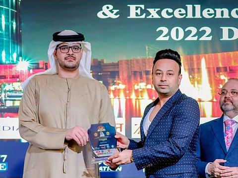 Satish Sanpal from Jabalpur to UK honoured in Emirates Business Conclave 2022