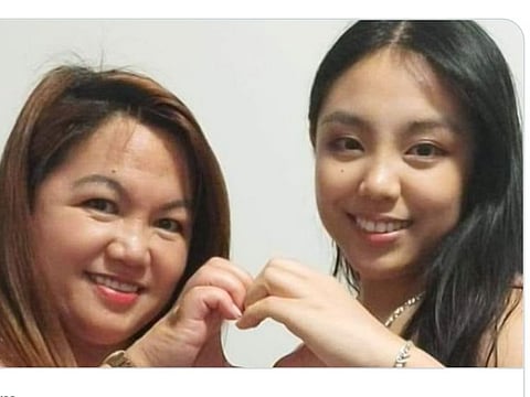 Elvie Sig-Od (left), 44, and her daughter Angelica Sig-Od, 20.