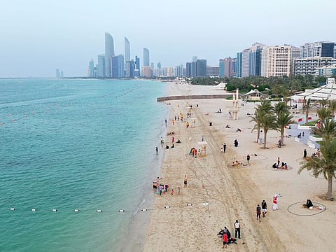 Corniche Beach is Abu Dhabi’s most popular beach, with one of its longest stretches of sand and water. It is equipped with shower stalls, public washrooms and a range of food and beverage outlets.