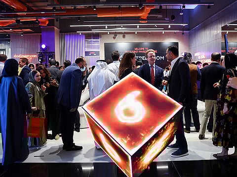 Shortening the gap between online browsing and putting it on in-store - that's what 6thStreet.com delivers, within minutes.