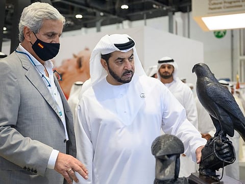 Sheikh Hamdan bin Zayed Al Nahyan, Ruler's Representative in Al Dhafra Region, and Chairman of the Emirates Falconers' Club (EFC), visited the Abu Dhabi International Hunting and Equestrian Exhibition (ADIHEX), rruns from September 26 until October 2, 2022, at the Abu Dhabi National Exhibition Centre (ADNEC).