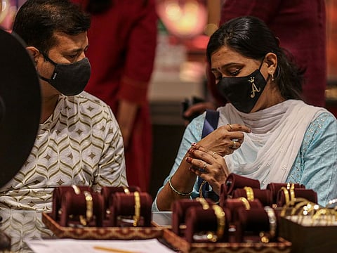 "An alloy containing 2% or more, by weight, of platinum is to be treated as an alloy of platinum," said the Indian Customs.