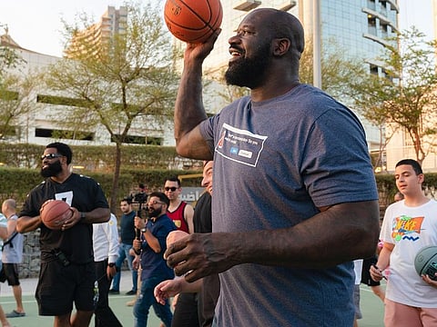 Shaquille O'Neal made a surprise visit to Reem Central Park and played basketball with kids.