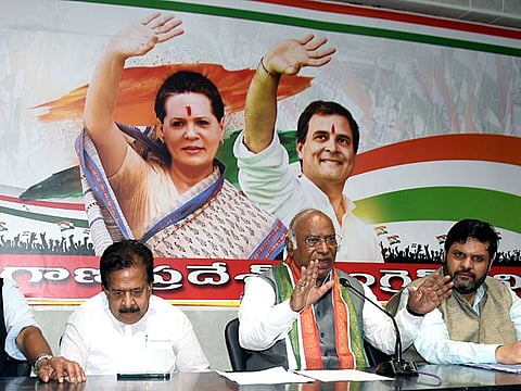 Mallikarjun Kharge, Congress presidential election candidate, addressing a press conference at Gandhi Bhavan, in Hyderabad on Saturday.