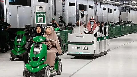 Equipped with sensors, the vehicle is designed to avoid collision during driving in corridors.