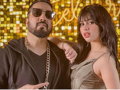 Riva Arora and Mika singh