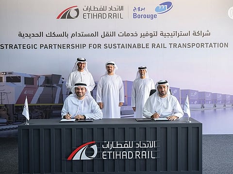 The agreement was signed by Eng. Shadi Malak and Hazeem Sultan Al Suwaidi, in the presence of Theyab bin Mohamed bin Zayed Al Nahyan, Dr. Sultan Ahmed Al Jaber and Suhail Mohamed Al Mazrouei.