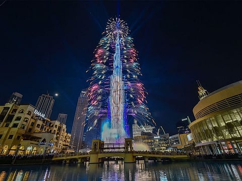 Burj Khalifa fireworks light up the Dubai sky to welcome New Year 2023. The Roads and Transport Authority in Dubai announced its traffic plan to facilitate access to the locations of the New Year’s Eve celebrations.