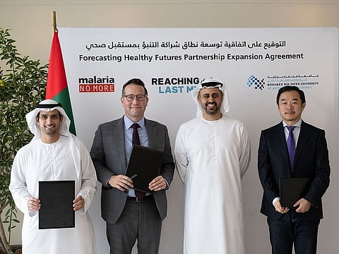 The initiative was expanded in the presence of Sheikh Theyab bin Mohammed bin Zayed (second from right), member of the Executive Council. The expanded partnership was signed by Nassar Al Mubarak (left) representing RLM; Martin Edlund (second from left), CEO at Malaria No More; and Professor Dr Eric Xing (right), President of Mohamed bin Zayed University of Artificial Intelligence