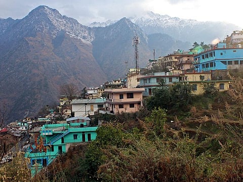 A general view of the Joshimath town is pictured in Chamoli district of Uttarakhand, India on January 12, 2023, after authorities in one of the holiest towns in the Indian Himalayas started evacuating panicked residents following yawning cracks in roads and homes with large parts of the famous township sinking, officials said
