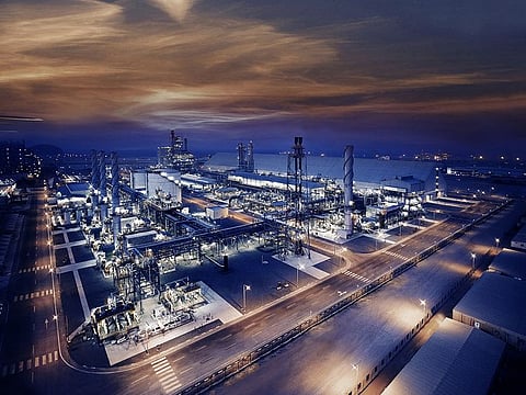 Abu Dhabi's ambitions foe a new 1 million ton low carbon ammonia facility is moving closer to being a done deal.