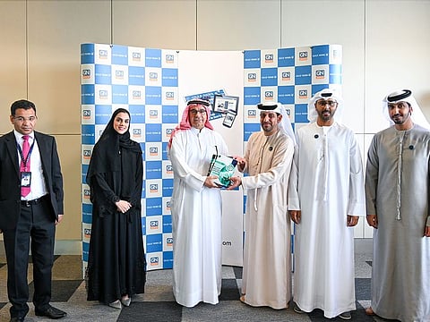 Mr. Abdul Hamid Ahmed, CEO and Editor-in-Chief of Gulf News, along with the delegation from TRENDS Research and Advisory, headed by Dr. Mohammed Abdullah Al-Ali, CEO.