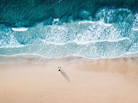 Pristine white beaches, island wildlife, a museum district, luxurious resorts, diverse dining venues and sport opportunities await you on this island off Abu Dhabi's coast