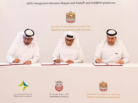 UAE health officials sign successful integration between “Riayati”, “Malaffi”, and “Nabidh” medical records platforms at Arab Health in Dubai