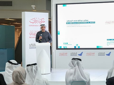 Abdulla Mohammed Al Basti, Secretary-General of The Executive Council of Dubai addressing the gathering
