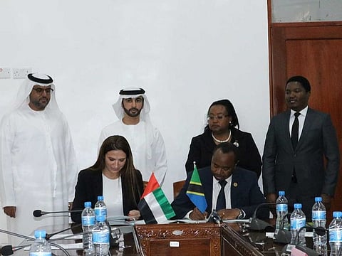 Josiane Sadaka, CEO, Blue Carbon and Prof. Dos Santos Silayo, Conservation Commissioner are signing the agreement. Also present are Mohammed Ibrahim Abdullah Ahmed Al Bahri, Charge Affair of UAE to Tanzania; Sheikh Ahmed Dalmook Al Maktoum , Member of the Dubai Royal Family, UAE, Minister for Natural Resources and Tourism, Ambassador Dr. Pindi Hazara Chan and Hon. Dr. Selemani Saidi Jafo, Minister of State (Union and Environment)