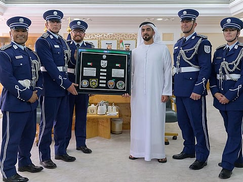 The meeting was in the presence of Wilson Aramplus, Commander of Operations of the New York Police Department.