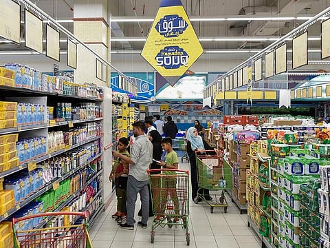 Ministry of Economy issues notice to retailers about price rises during Ramadan on food staples. These will be accommodated only after all the pre-approvals are in place.