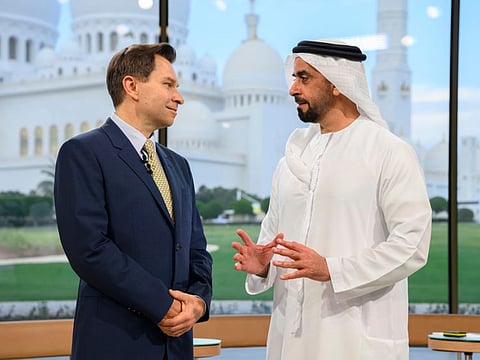 Lt General Sheikh Saif bin Zayed Al Nahyan, UAE Deputy Prime Minister and Minister of Interior (R) speaks with Dr David Sinclair after a lecture titled “Why We Age and Why We Don’t Have To”, at Majlis Mohamed bin Zayed in Abu Dhabi.