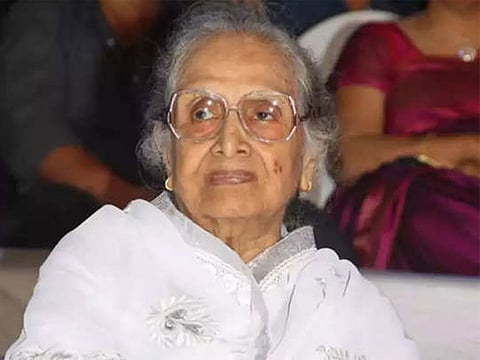 Latkar passed away today (June 4) in Maharashtra; as per reports, her funeral will occur on June 5.