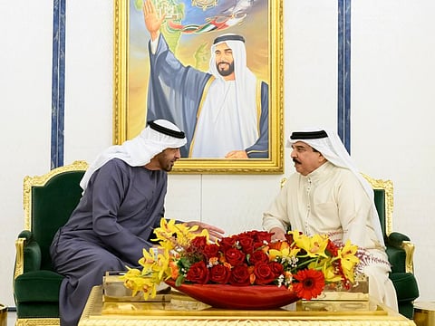 President His Highness Sheikh Mohamed bin Zayed Al Nahyan (left) with His Majesty King Hamad bin Isa Al Khalifa of Bahrain