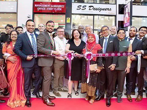 The London showroom is inaugurated by Lyn Brown, Member of Parliament for West Ham and Shadow Minister for Foreign, Commonwealth and Development affairs, in the presence of Abdul Salam K P, Vice Chairman of Malabar Group, Shamlal Ahamed, International Operations Managing Director of Malabar Gold & Diamonds, Faisal A K, Head of Manufacturing at Malabar Gold & Diamonds, among others.