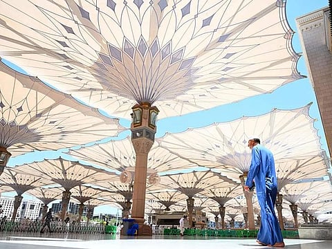 An effective multi-way mechanism is employed at the Prophet’s Mosque in Medina to keep temperatures under control.
