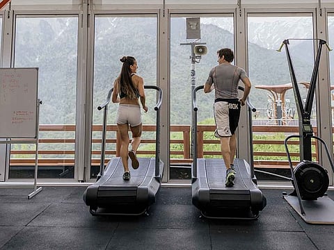 There are, however, benefits to running on the treadmill, running coaches and exercise scientists say. The record-breaking temperatures across the globe have made running outside risky or outright dangerous at times. Treadmills allow runners to keep training despite inclement or hot weather.