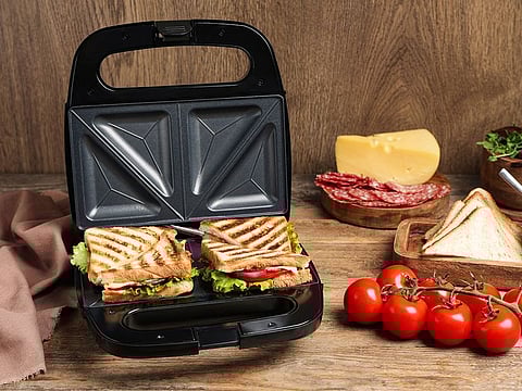 Whether it's a grilled cheese, a pastrami or a Bombay toast you're craving, we think sandwich makers will give you the best crunch-to-melt ratio.
