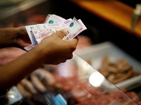 The nation’s parallel exchange rate slipped 0.3% to around 559 pesos per dollar, while the official exchange rate remained around 274 pesos per dollar.