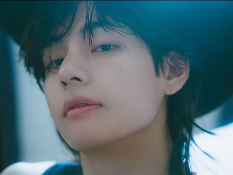 V releases official teaser for ‘Blue’.