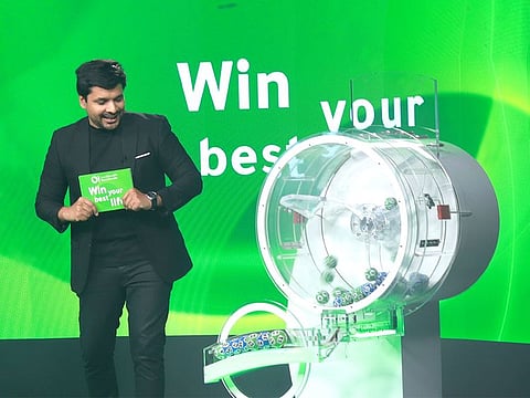 Actor-host Maradona Rebello at O! Millionaire Draw Results