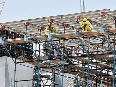 Government inspectors made more than 113,000 field visits to establishments for the purposes of inspection and raising awareness about the importance of the ban for the safety of workers. Photo for illustrative purposes only.