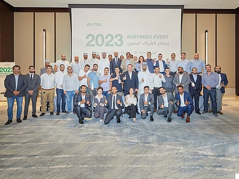 A group photo of Autel Partners with the Autel Team.