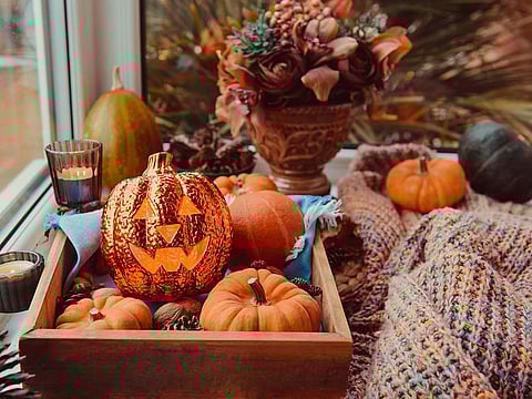 Give your home a spooky makeover ahead of Halloween, with all the motifs that make it a memorable occasion.