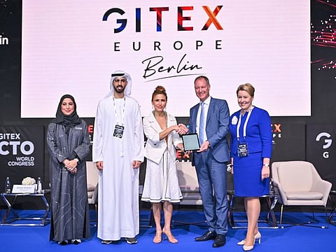 UAE Minister Omar Sultan Al Olama with Franziska Giffey, Vice Mayor of Berlin (extreme right); Mario Tobias, the CEO of Messe Berlin (second from right); and Trixie LohMirmand, CEO of Kaoun International, the organiser of Gitex Europe (third from right).