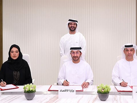 The MoU was signed by Abdullah Ahmed Al Saleh, Undersecretary of the Ministry of Economy; Dr. Maryam Butti Al Suwaidi, CEO of the Securities and Commodities Authority; and Faisal Yousef bin Sulaitin, Executive Director of the Economic Security Center of Dubai.